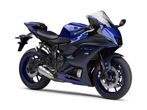 【新春scoop祭り】r7に続いて、3気筒のmt 09ベースで兄貴分が登場？ ヤマハ「yzf R9」 Webオートバイ