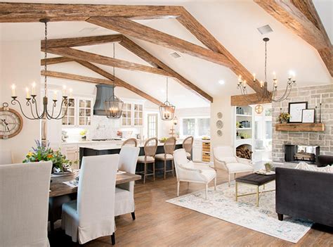 See Chip And Joanna Gaines Most Memorable Fixer Uppers Living Room