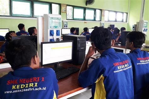 Teknik Otomasi Industri Smkn Kota Kediri