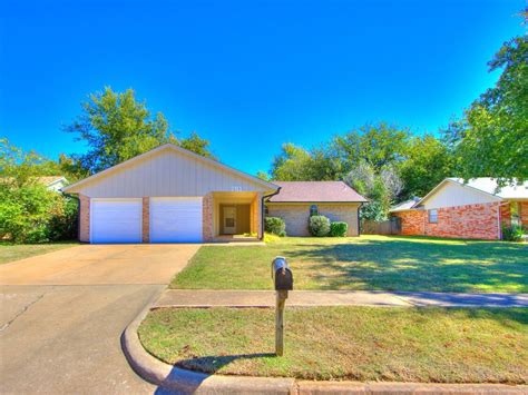 2715 Bethany Oaks Dr Norman Ok 73071 House Rental In Norman Ok