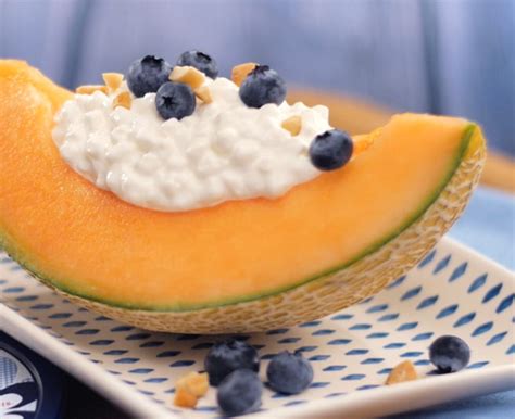 Cheesy Cantaloupe Wedges Daisy Brand Sour Cream And Cottage Cheese