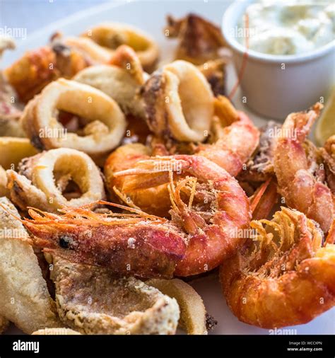 Mixed Deep Fried Fish Shrimp And Squid Platter Stock Photo Alamy