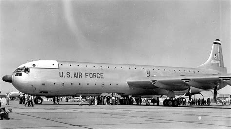 The 10-engine plane time forgot: Convair's B-36 Peacemaker - CNET