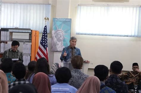 Dubes Amerika Sung Y Kim Sapa Mahasiswa UIN Walisongo Krjogja