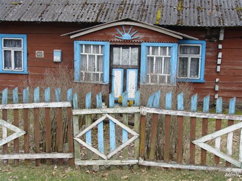 Время не щадит: сожженная деревня и заброшенный пионерлагерь на месте ...