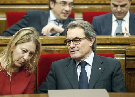 Parlamento Catalán Aprueba Hoja De Ruta Para Independencia De España La Nación