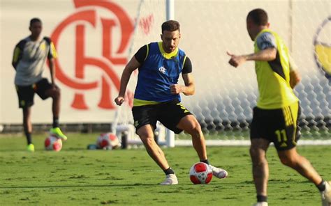 Escala O Do Flamengo Tite Prepara Mudan A Para Jogo De Libertadores