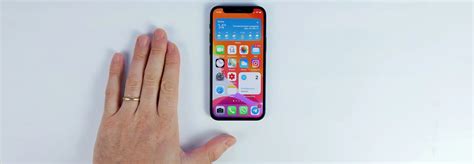 iPhone Mini: O Poveste Scurtă a Unui Telefon Compact - Geeki.ro