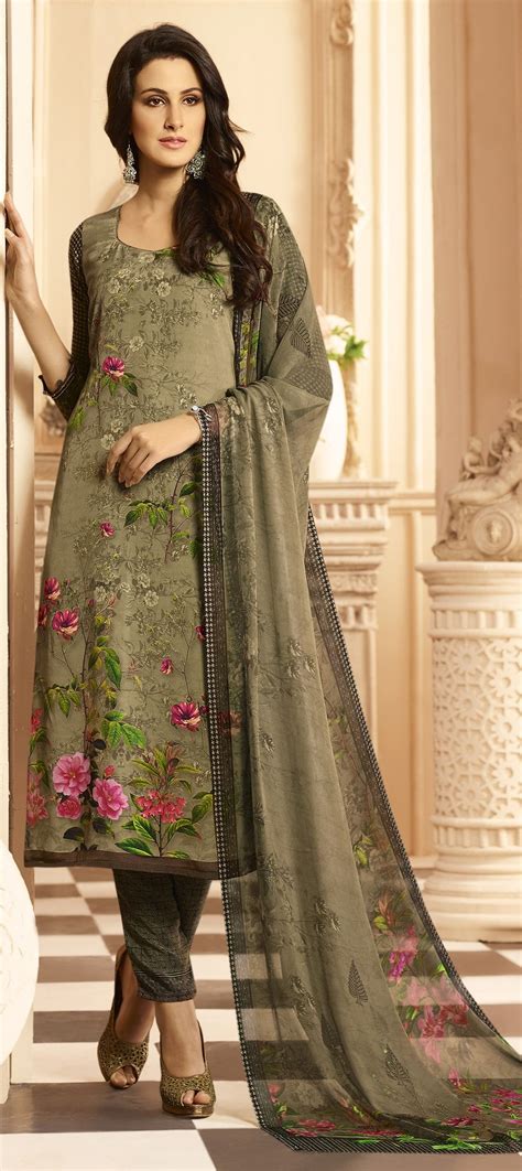 Casual Green Color Crepe Silk Fabric Salwar Kameez