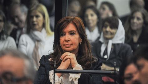 Avanza El Juicio Contra Cristina Kirchner Por Los Cuadernos De Las Coimas Periodata