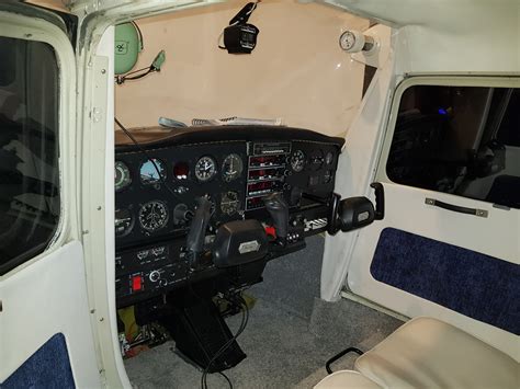 Cessna 152 Cockpit Diagram