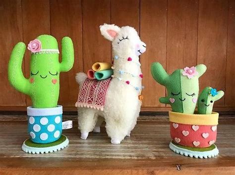 Decoración De Fiestas Con Llamas Todo Bonito Felt Crafts Felt Toys