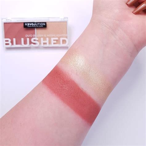 Revolution Relove Colour Play Blushed Duo Blush & Highlighter ...