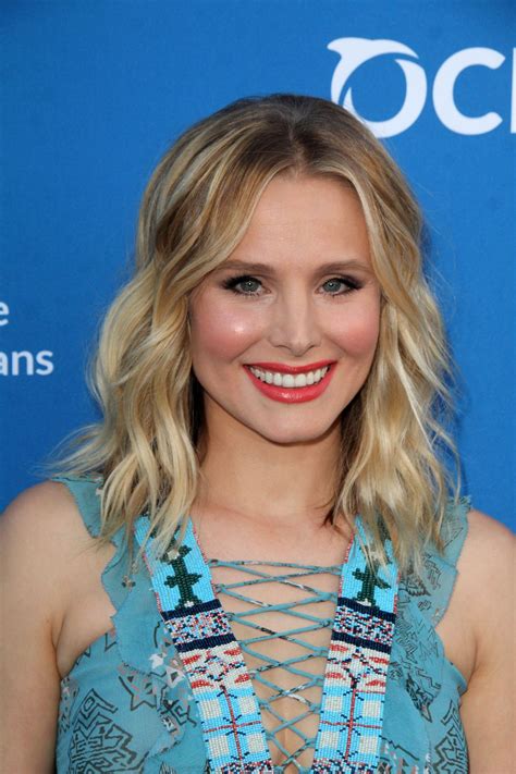 Kristen Bell Style Clothes Outfits And Fashion• Page 31 Of 36