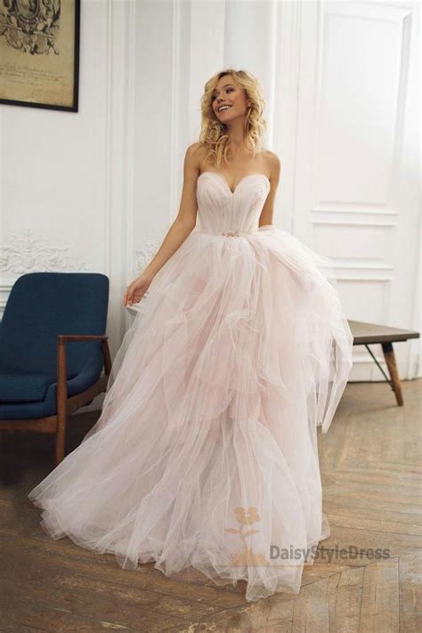 Sweetheart Neckline Romantic Blush Tulle Wedding Dress