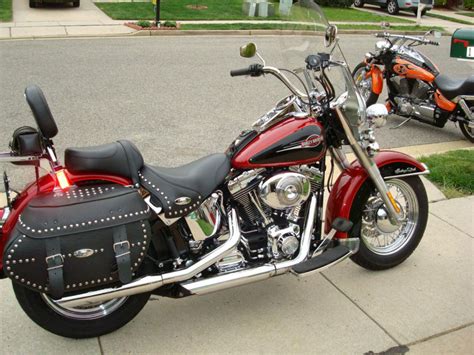 Buy 2006 Harley-Davidson Heritage Softail CLASSIC on 2040-motos