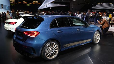 2019 Mercedes Amg A35 Hot Hatch Revealed With 302 Horsepower