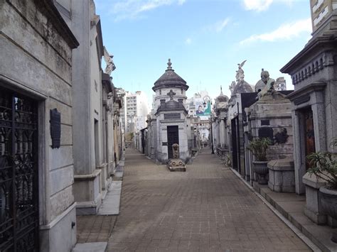 Conoce el histórico Cementerio de la Recoleta en Buenos Aires