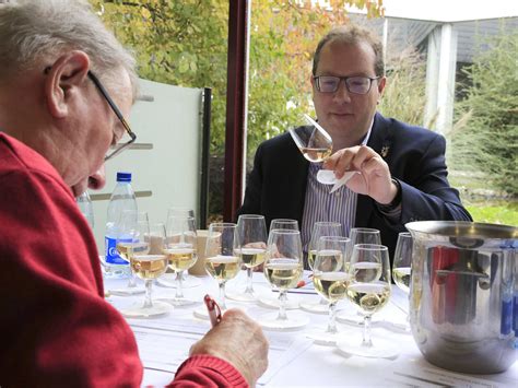 Le Ch Teau De Vaux Remporte M Dailles Au Concours Europ En Des Vins