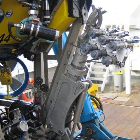 Niskin bottle array on the ROV. | Download Scientific Diagram