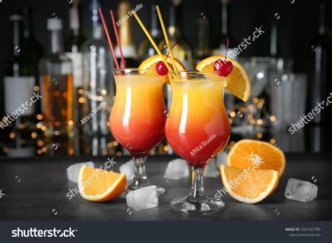 Afbeeldingen Voor Sex On Beach Afbeeldingen Stockfotos En Vectoren Shutterstock