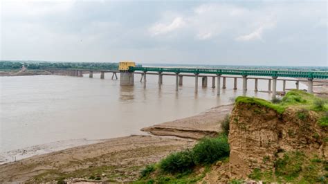 370+ Chambal River Photos Stock Photos, Pictures & Royalty-Free Images ...