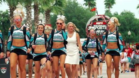 Pinterest Kieriaasia Great White Sharks Cheer Cheer Team Pictures Cheer Poses