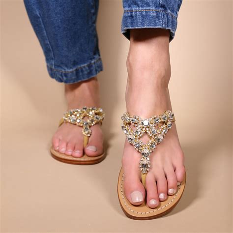 Boston Womens Gold Crystal Thong Sandals Mystique Sandals