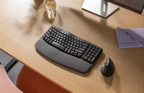 Logitech's All-New Keyboard Is Ergonomic, And Even Comes With A Memory ...