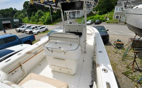 27 Boston Whaler 2004 270 Outrage For Sale