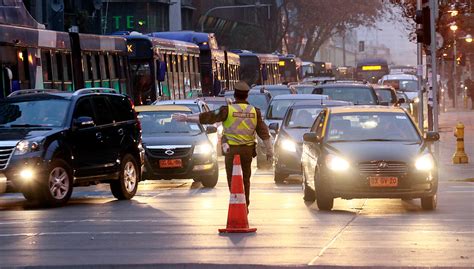 Restricción Vehicular Hoy Martes 20 De Junio Estos Autos No Pueden Circular En Santiago