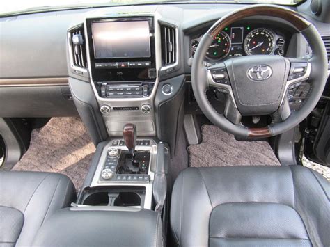 Toyota v8 ZX Black 2016 New Shape Hot Deal Exclusive – ChapChap Market