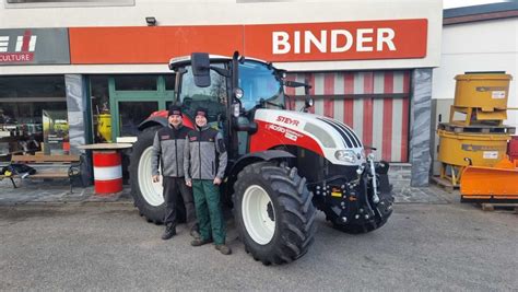 Fam Hackl STEYR Kompakt 4090 Allrad Landtechnik Forsttechnik