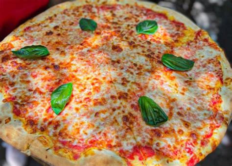 17 BEST PIZZA PLACES IN BALI 2025 Honeycombers Bali