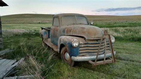 Pin by manny on Vintage pickup trucks | Vintage pickup trucks, Farm ...