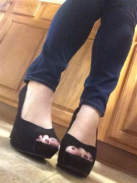 Nudes Heels Nude Pics Org