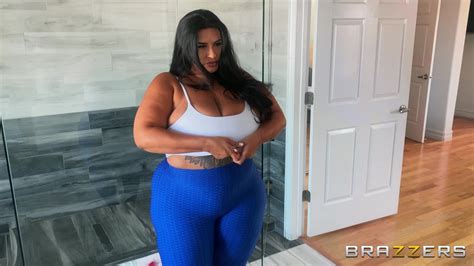 Chubby Slut Sofia Rose Fucks After A Hot Shower Photos