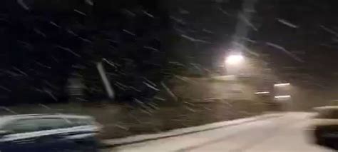 Live Snow In Devon Causes Chaos On Roads As Drivers Are Warned Of