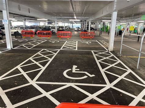 Asda, Wallington, Croydon, London - Coupe Line