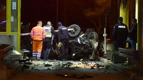 Stravi Ni Prizori Na A Voza Poginuo Auto Potpuno Smrskan Na Naplati