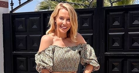 A Place In The Sun S Laura Hamilton Wows In Bikini As She Poses With