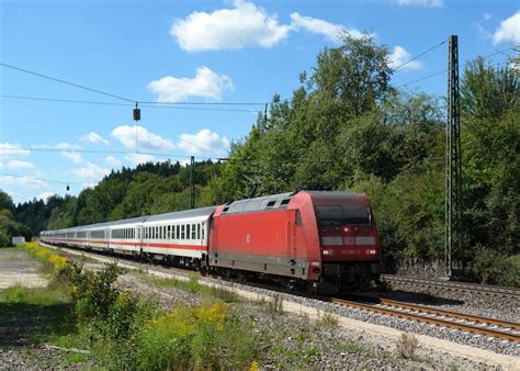 101 055 Mit Ic 2082 Am 06092011 Bei Möhren Bahnbilderde