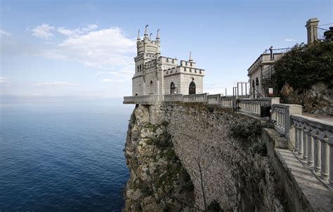 Ukraine Says Crimea Tourism Ad Displays Kremlin's 'Imperialist Pride ...