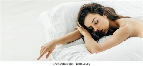 Hundred Hot Woman Sleeping Naked In Bed Royalty Free Images Stock Photos Pictures