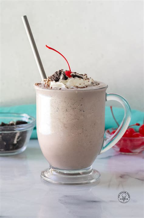 Cookies and Cream Milkshake - Ice Cream From Scratch