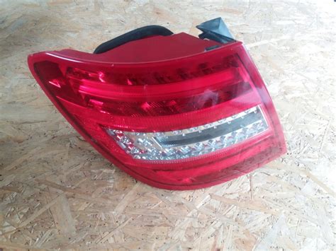 LAMPA LEWY TYL MERCEDES W204 KOMBI FL A2048204664 7398444846