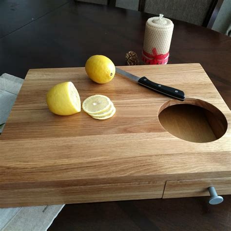Разделочная доска с контейнером для обрезков. | Kitchen, Cutting board ...