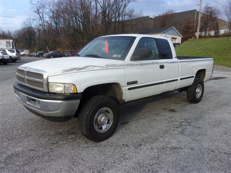 1998 Dodge Ram 2500 4dr Quad Cab 139 Wb Hd 4wd