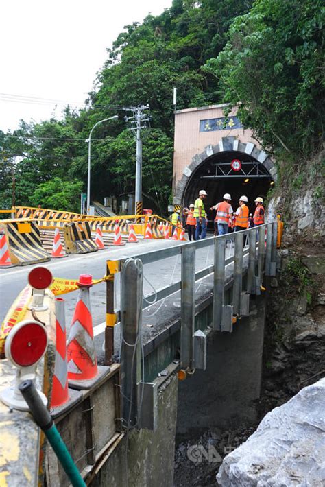 卓榮泰視察花蓮災情 指示加快重建且補助迅速到位 生活 中央社 Cna