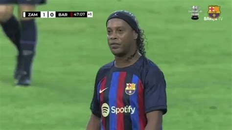 Ronaldinho Showed Off Super Skill On The Day The Barca Legends Team